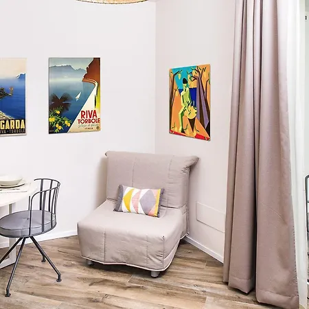 Center Ground Floor With Pool And Garden * Bardolino